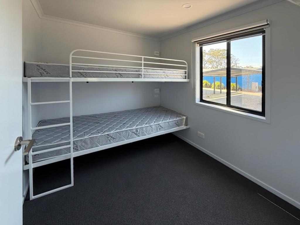 Big4 Traralgon Park Lane Holiday Park Exterior photo